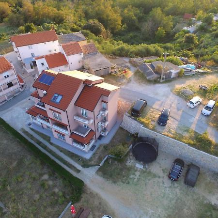 Apartmani Danijela Tomicic Лопар Екстериор снимка